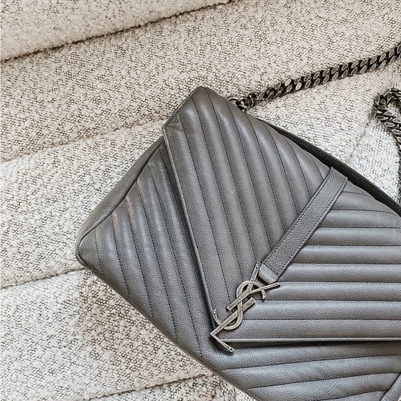 *SALE* Beautiful YSL Saint Laurent college - Large, grey 🤍 - Picture 3 of 11